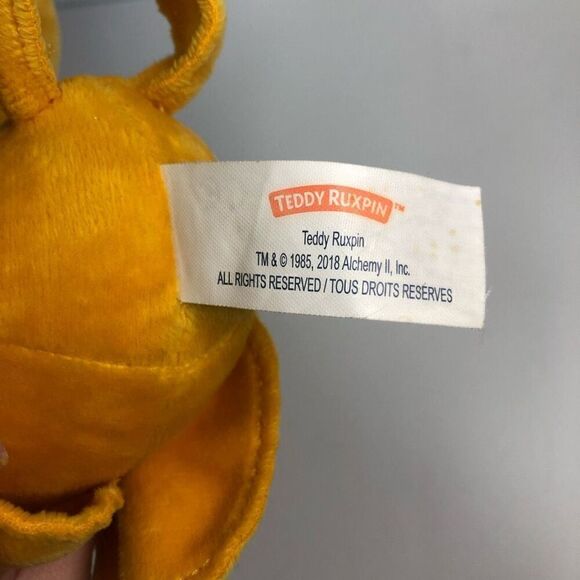 wicked cool toys 9 inch teddy ruxpin grubby hug 2018 plush sings happy birthday - Picture 6 of 9